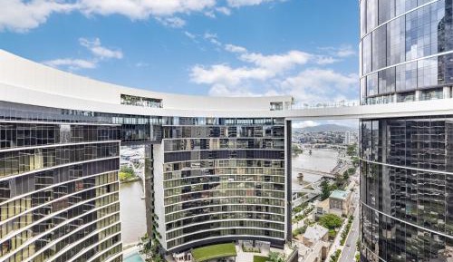 Four-Bedroom Luxury Apartment