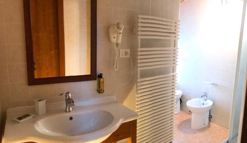 Triple Room with Private Bathroom