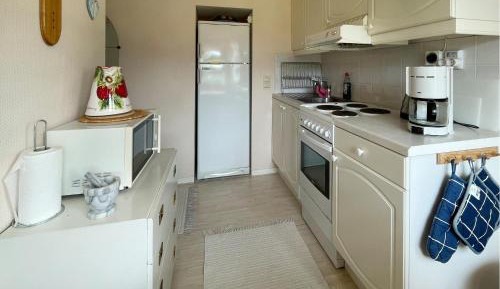 One-Bedroom Holiday Home