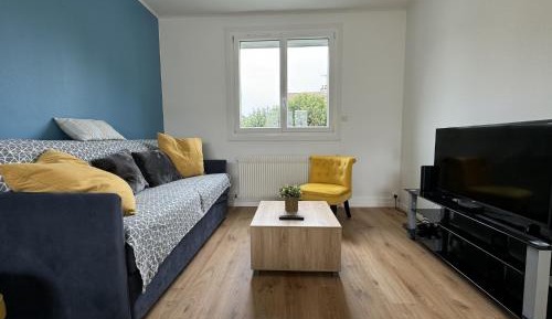 Three-Bedroom Holiday Home 