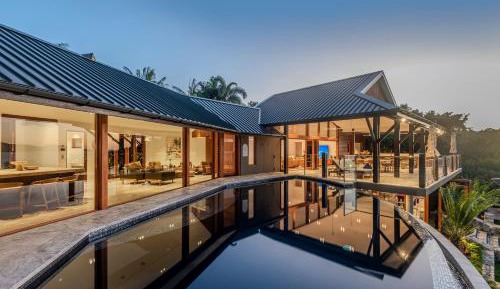 Seven-Bedroom House