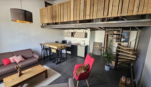 Apartment with Garden View