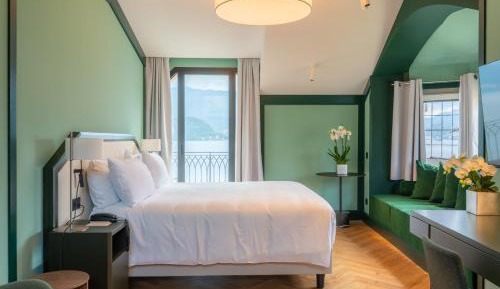 Junior Suite with Balcony