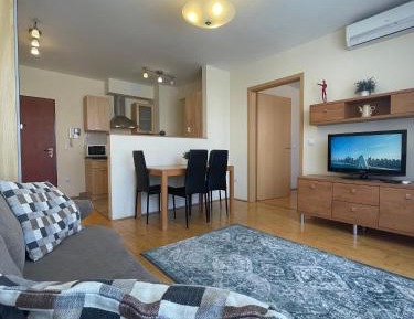 One-Bedroom Apartment with Balcony