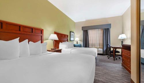 Queen Room with Two Queen Beds - Exterior Access