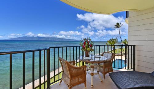 One-Bedroom Apartment with Ocean View
