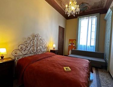 Large Double or Twin Room