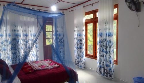Double Room with Balcony (2 Adults + 1 Child)