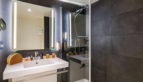 Classic Twin Room