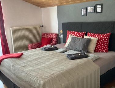 One-Bedroom Apartment with Balcony