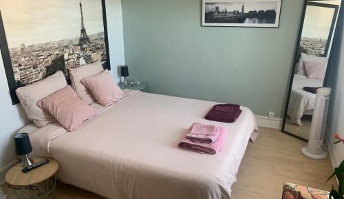 Double Room with Private External Bathroom