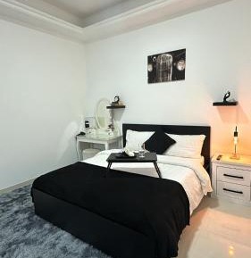 Studio Apartment with Balcony