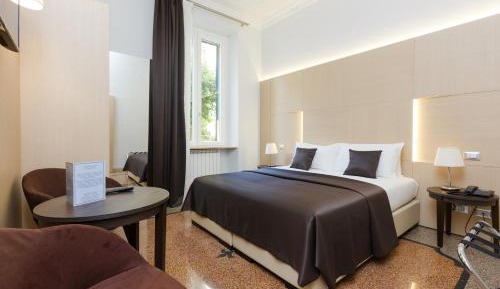 Deluxe Double or Twin Room with Garden View