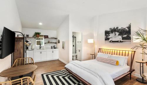 One-Bedroom Holiday Home