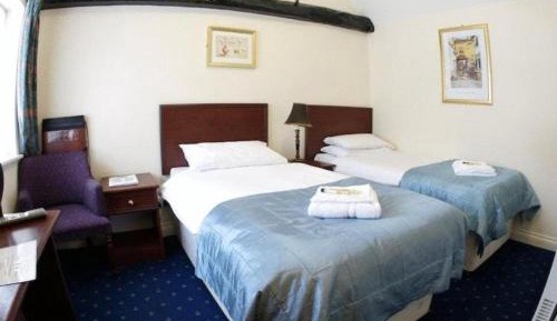 Standard Twin Room