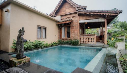 Villa with Private Pool