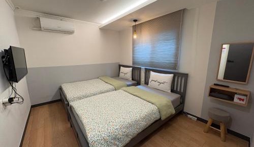 Twin Room with Private Bathroom