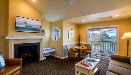 King Suite with Sofabed, 2nd Floor, Non - Pet