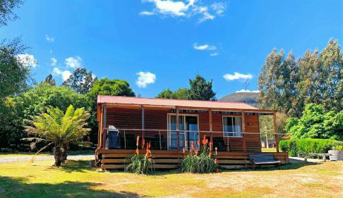 Two-Bedroom Bungalow - Lavender Cabin