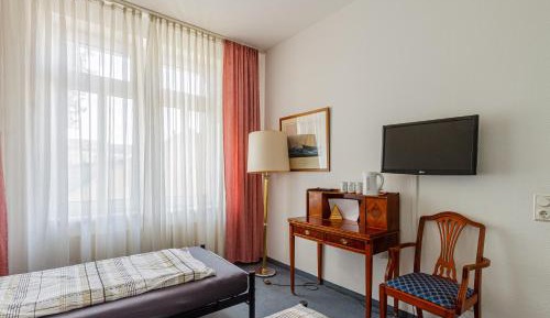 Triple Room with Bathroom