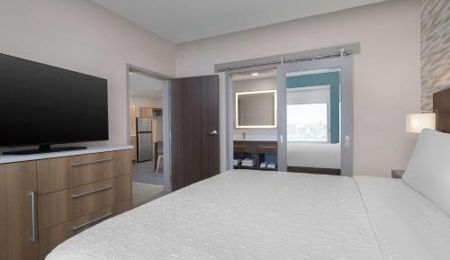 One-Bedroom King Suite