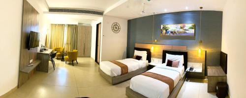 Twin Room with Extra Bed