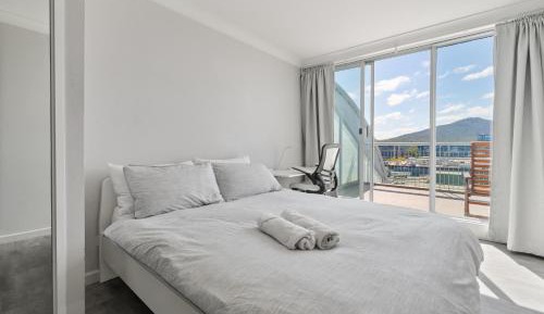 Large Ensuite Room