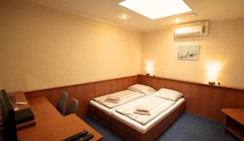 Double or Twin Room with Private Bathroom