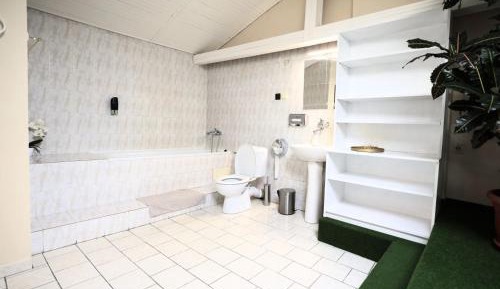 Standard Double Suite