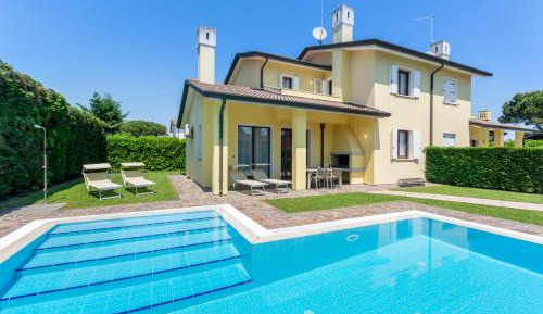 Villa with Private Pool