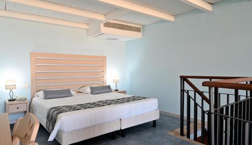 Family Room (4 Adults)