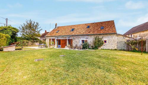Three-Bedroom Holiday Home 