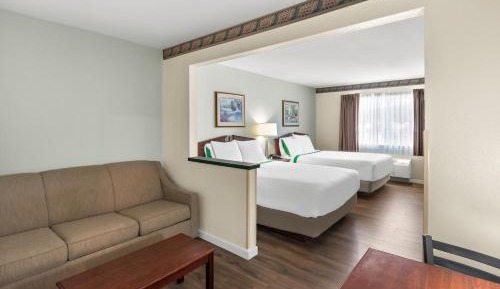 Two Queen Beds Non Smoking