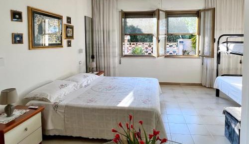 Quadruple Room with Private Bathroom