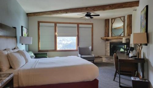King Room with Mountain View