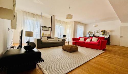Four-Bedroom Apartment with Balcony 