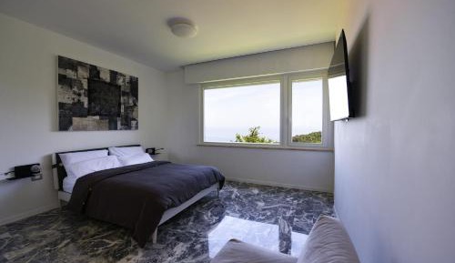 King Suite with Sea View