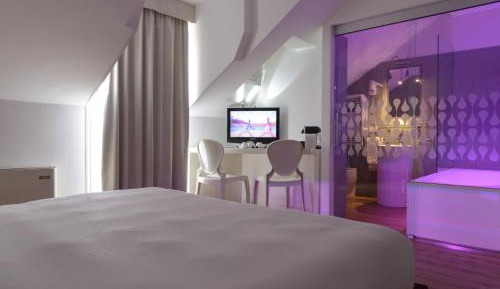 Double Room with Spa Bath