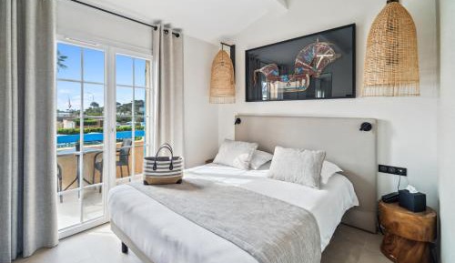  Superior Double Room with Balcony and Sea View
