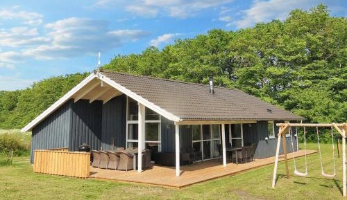 Four-Bedroom Holiday Home