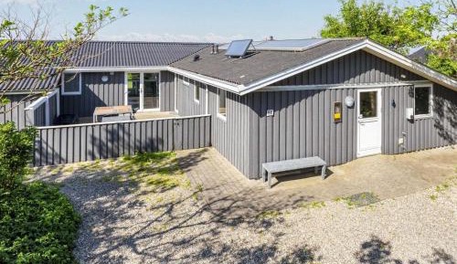 Five-Bedroom Holiday Home