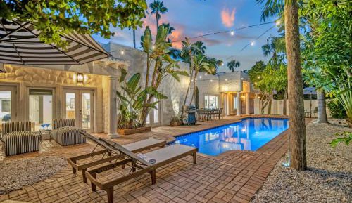 Five-Bedroom Holiday Home