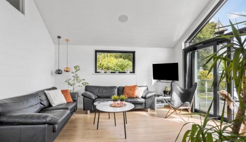 Three-Bedroom Vacation Home 