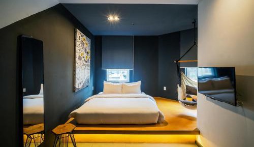 EXECUTIVE DOUBLE NEST - FREE LAUNDRY, MINIBAR
