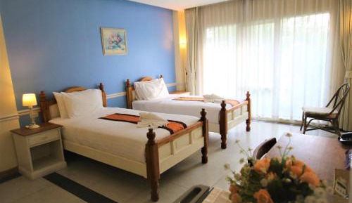 Deluxe Twin Room with Balcony