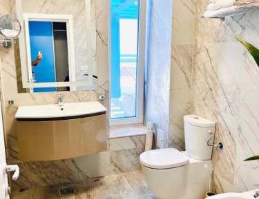 Deluxe Suite with Sea View