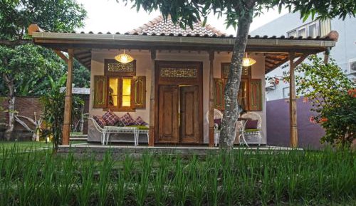 King Room with Pool View