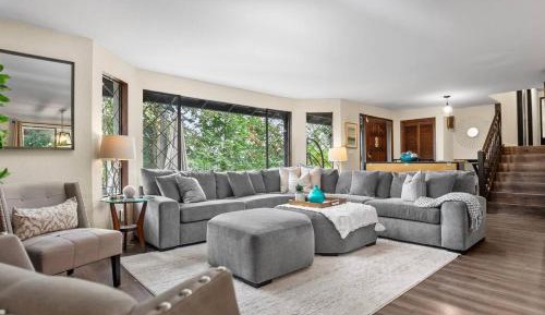 Four-Bedroom Holiday Home