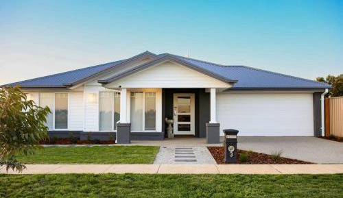 Four-Bedroom Holiday Home