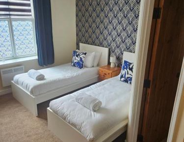 Standard Twin Room with Shared Bathroom